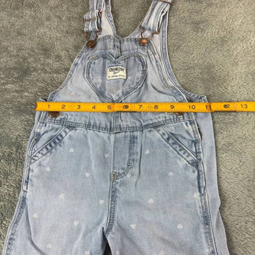 OshKosh‎ Bgosh Toddler Girls 2T Heart Print Denim Overalls Light Wash Blue Bibs